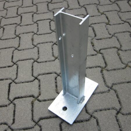 IPE Leitplankenpfosten