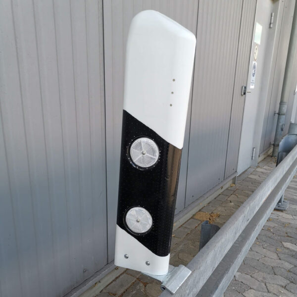 5 x Maibach Leitpfosten Typ NP55, Aufsatzleitpfosten SLP13 m.Klemmhalterung