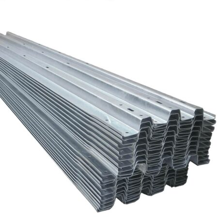 Leitplanke aus Stahl, 1,63 m Länge, mit Profil B nach RAL-RG 620 Standard